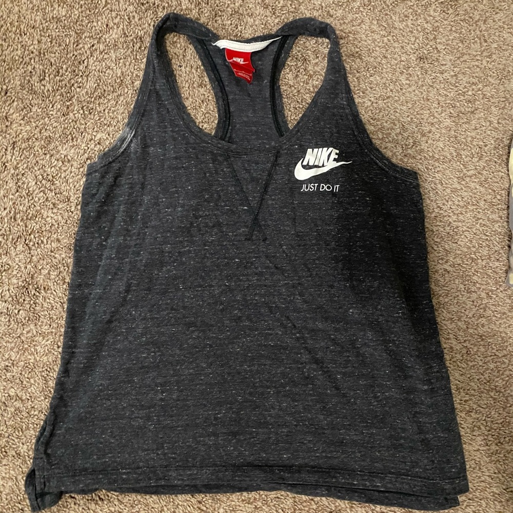NIKE WORKOUT TANK